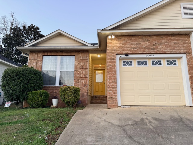 5504 Hampton Woods Way - 1